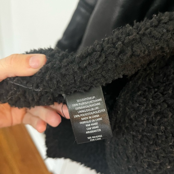 AFRM OPHELIA OVERSIZE BLACK FAUX LEATHER JACKET - Picture 3 of 5